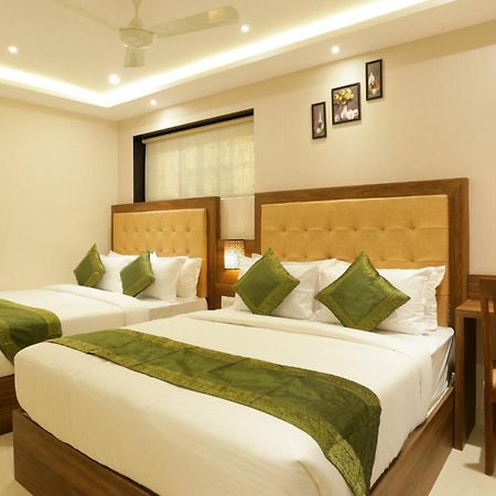 Hotel Amber Palace Dehradun Exterior photo